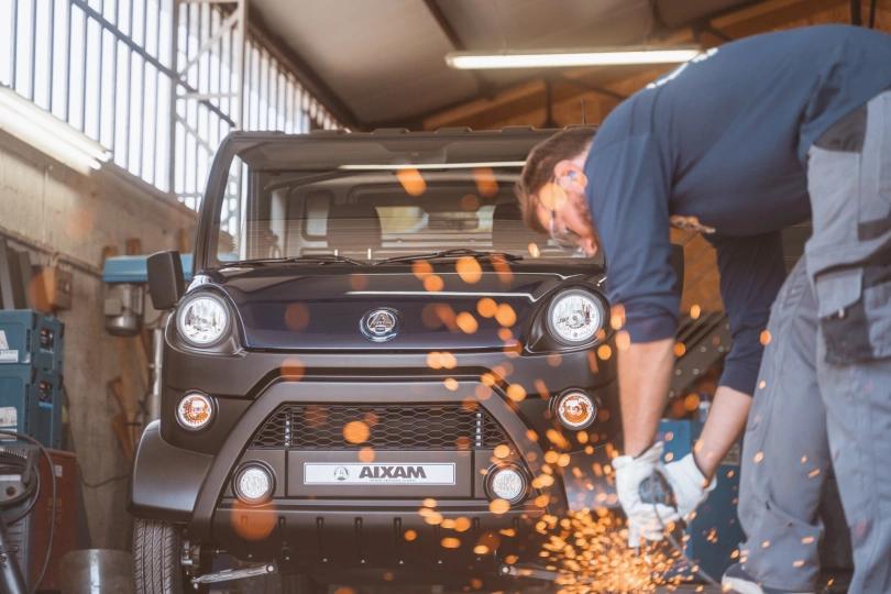 Automobiliai, kuriems vairuoti nereikia vairuotojo pažymėjimo, AIXAM D-Truck D-truck fourgon.jpg